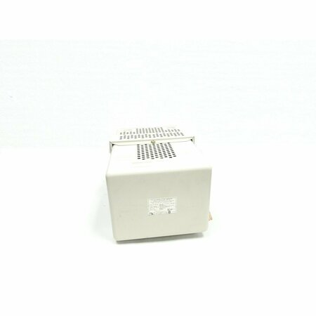 SOLA POWER CONDITIONER 2000VA 95-130/175-235/190-260/380-520V-AC 120/240V-AC CONSTANT VOLTAGE TRANSFORMER 23-23-220-8